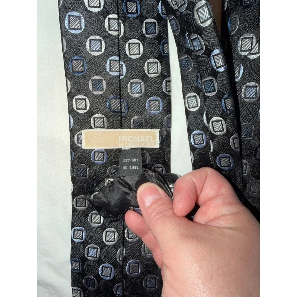 Michael Kors Mens Silk Necktie Black Silver Blue Geometric Tie‎ Gentleman